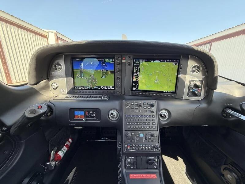 2022 Cirrus SR22T G6 Photo 6