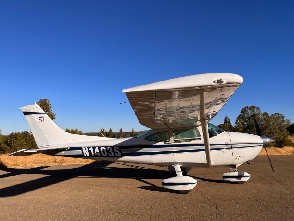 1976 Cessna 182P Skylane Photo 2