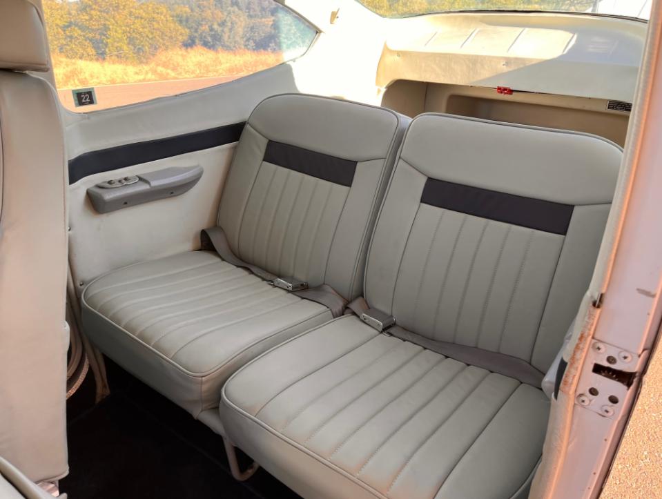 1976 Cessna 182P Skylane Photo 5