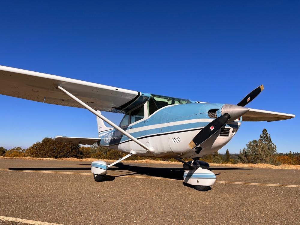 1974 Cessna 182P Skylane Photo 3