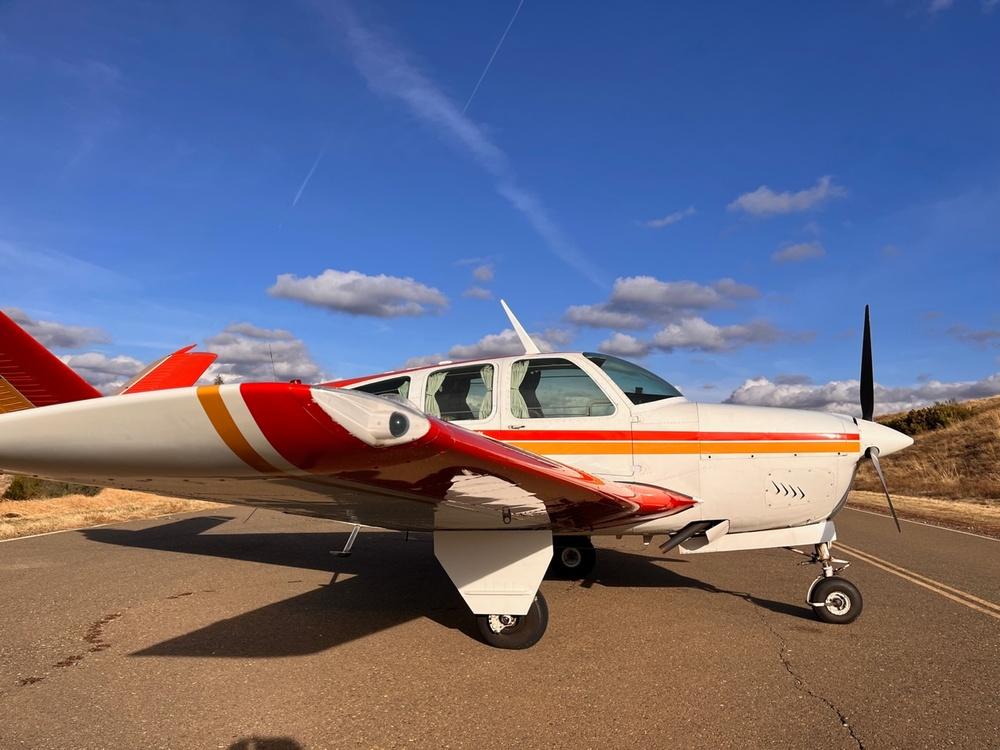 1964 Beechcraft S35 Bonanza Photo 3