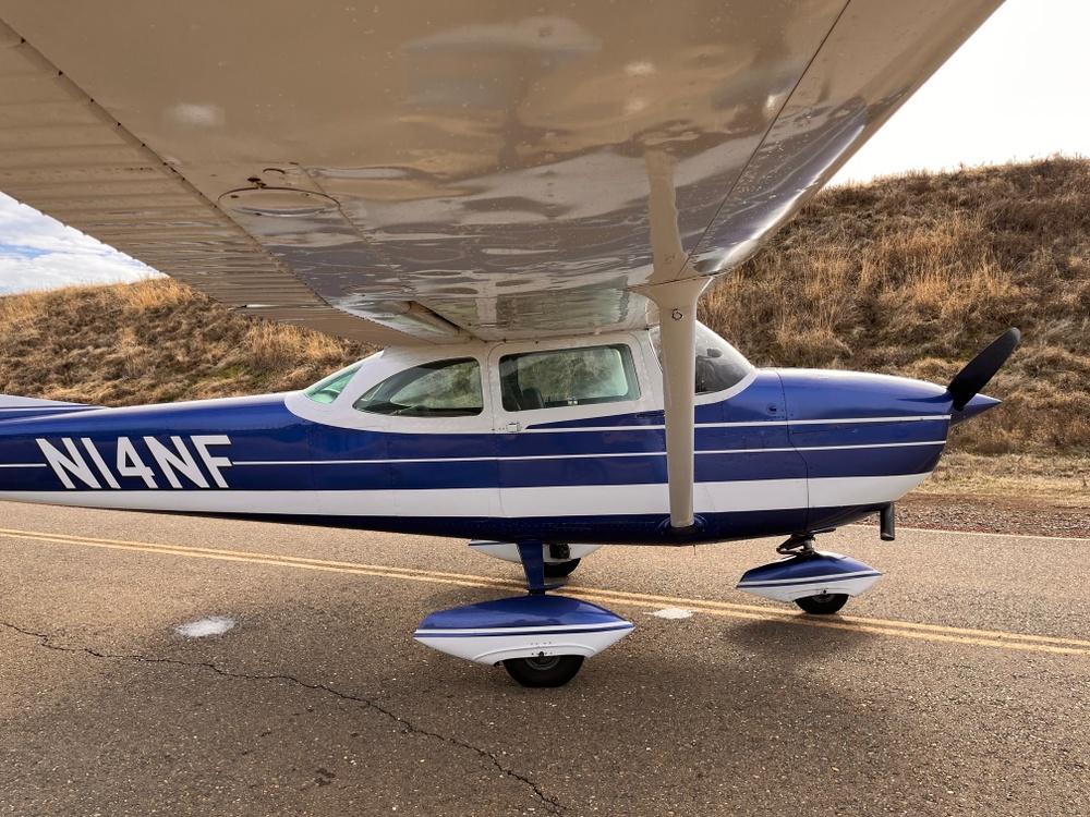 1968 Cessna 172L Skyhawk Photo 3