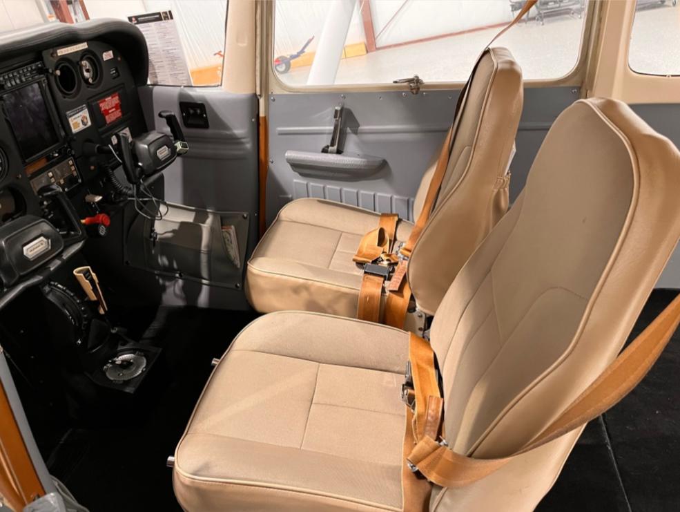 1977 Cessna 172N Skyhawk  Photo 4
