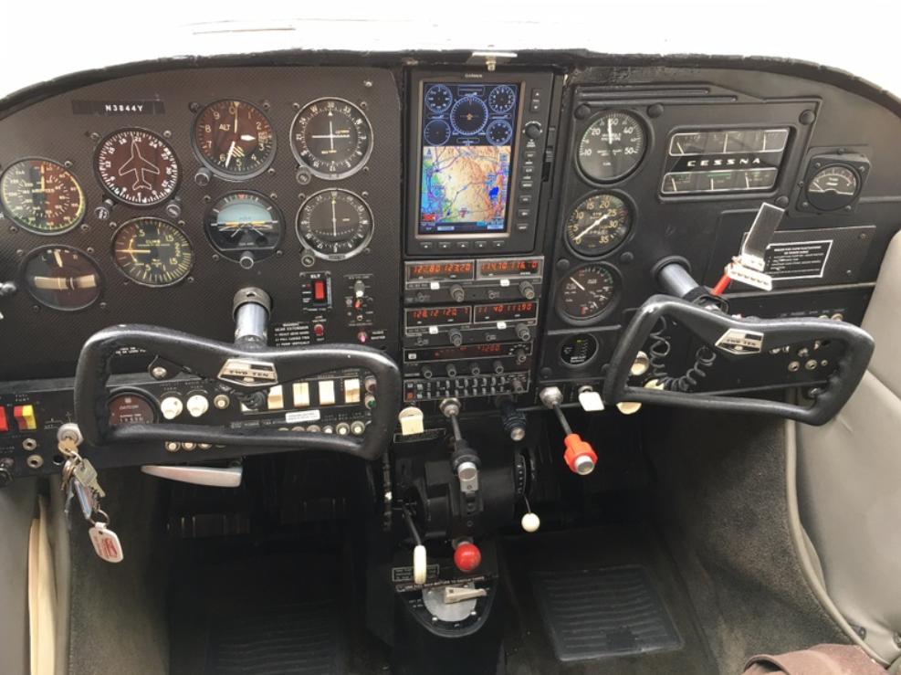 1964 Cessna 210D Centurion  Photo 6