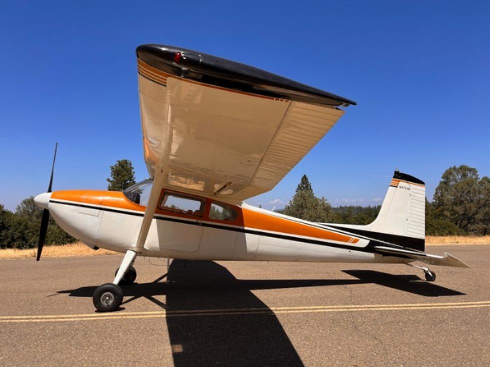 1955 Cessna 180 Skywagon Photo 2
