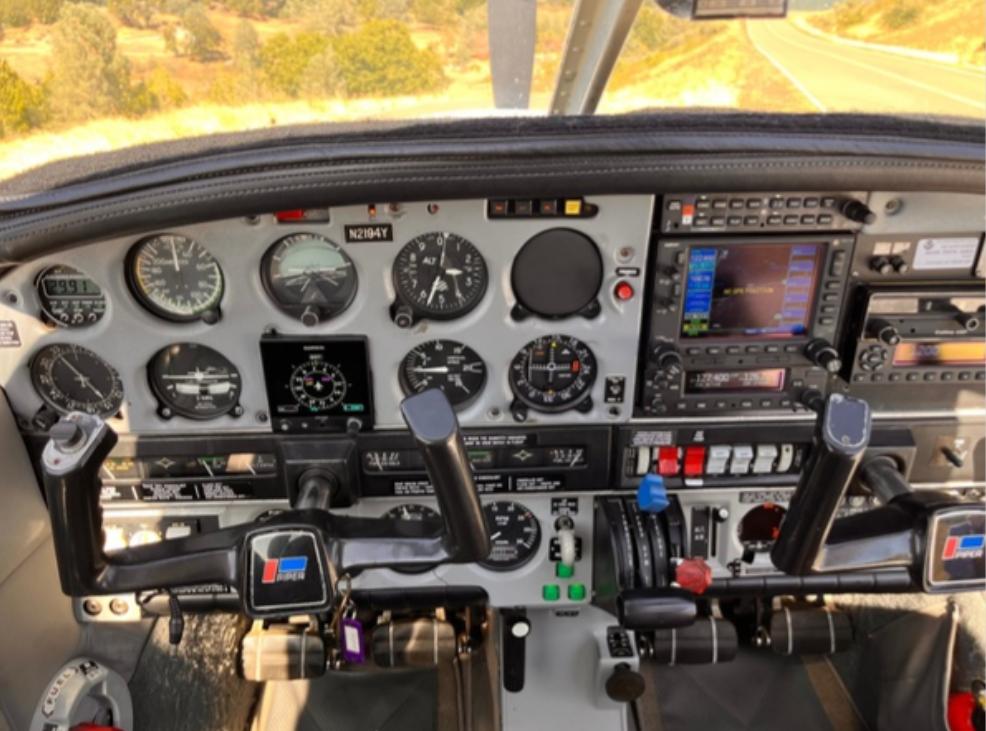 1979 Piper PA-28RT Arrow IV Photo 6