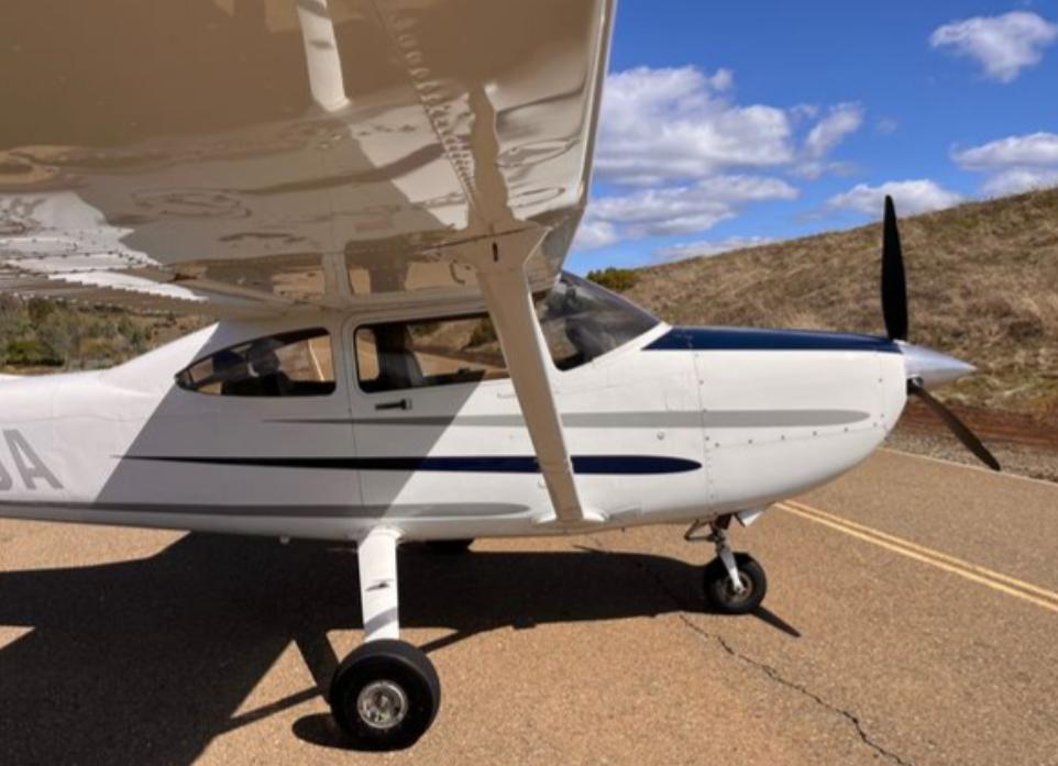 2003 Cessna 182T Skylane Photo 3