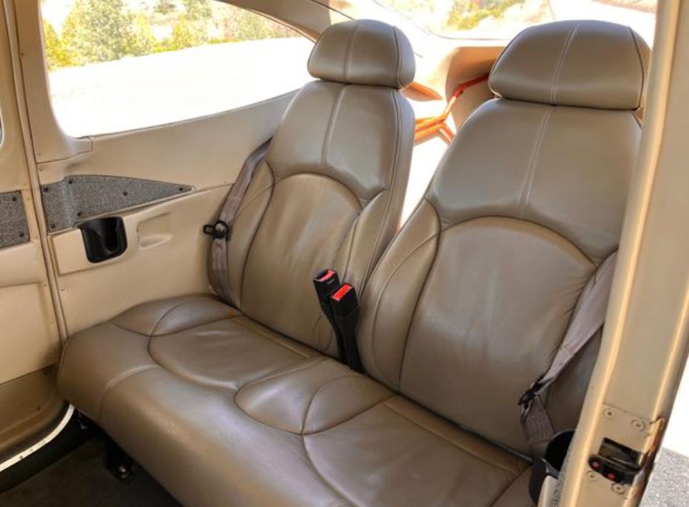 2003 Cessna 182T Skylane Photo 2