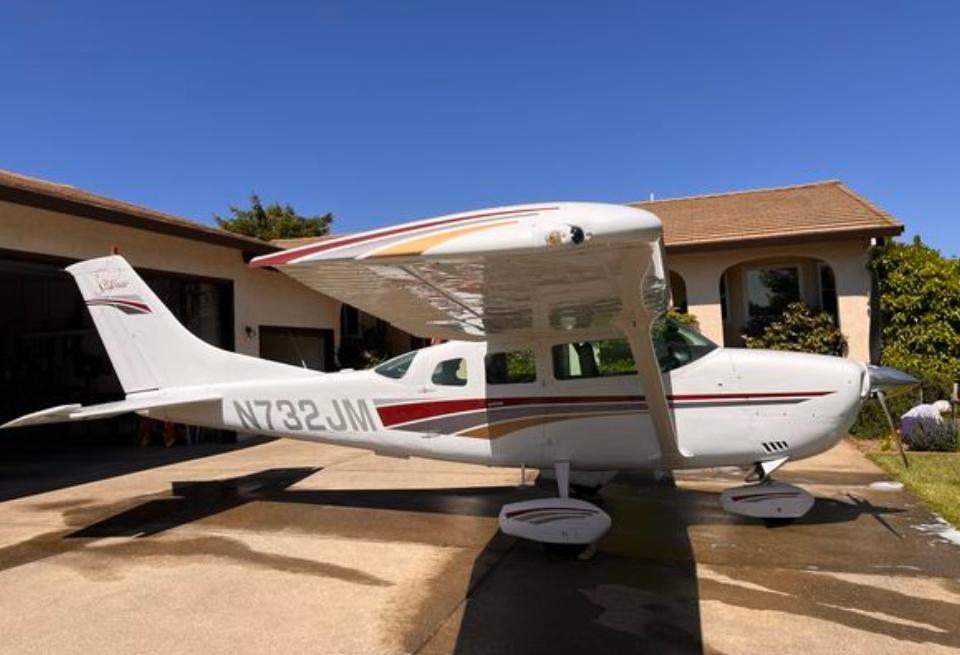 1977 Cessna U206G  Photo 3