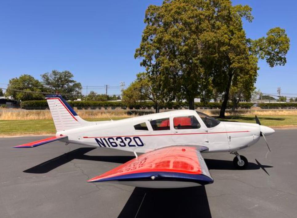 1973 Piper Cherokee 180 Challenger Photo 3
