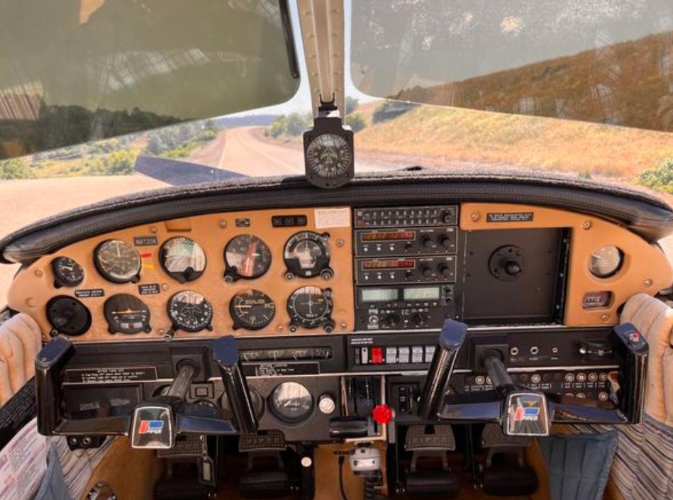 1976 Piper PA-28-151 Warrior  Photo 4