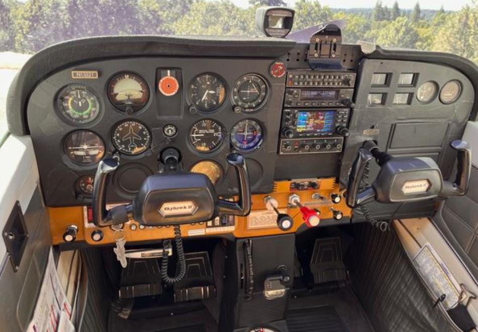 1974 Cessna 172M Skyhawk Photo 5