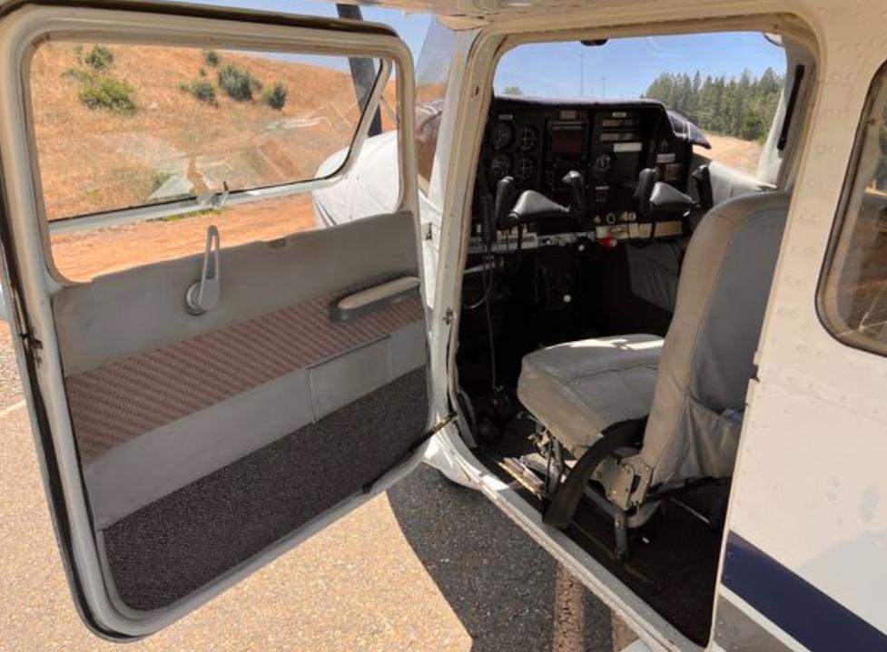 1966 Cessna 182J Skylane Photo 7