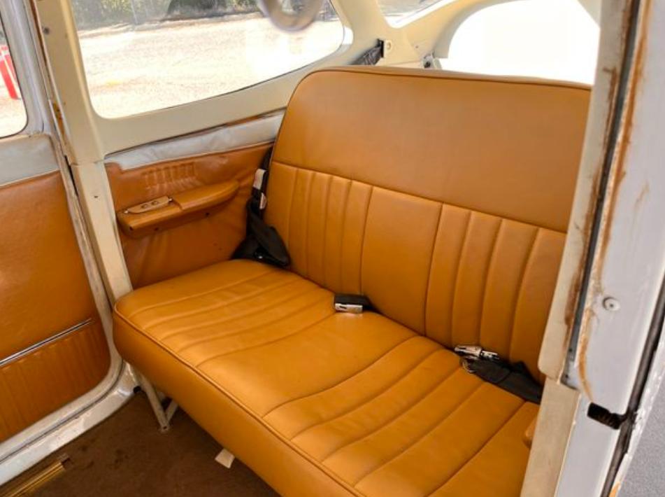 1975 Cessna 172M Skyhawk Photo 5