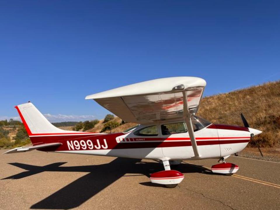 1976 Cessna 182P Skylane Photo 2
