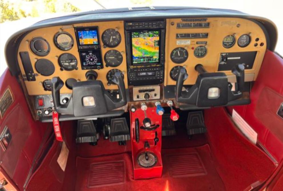 1976 Cessna 182P Skylane Photo 4