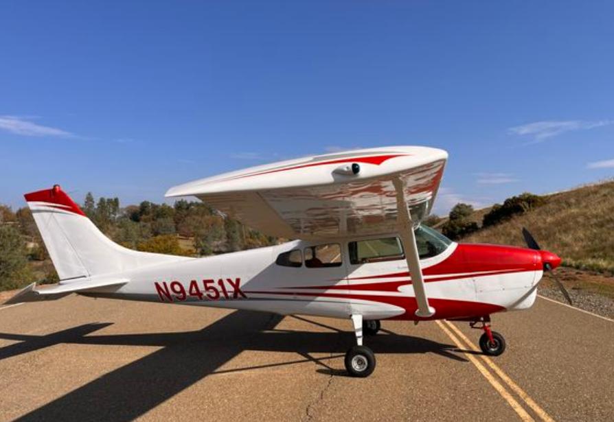 1960 Cessna 210 Photo 3