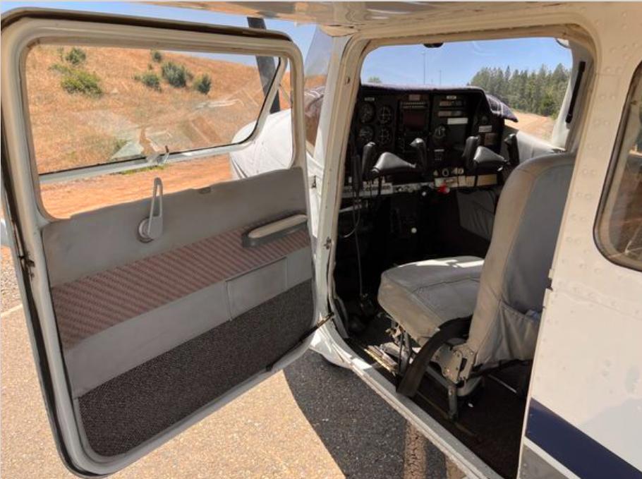 1966 Cessna 182J Skylane Photo 5