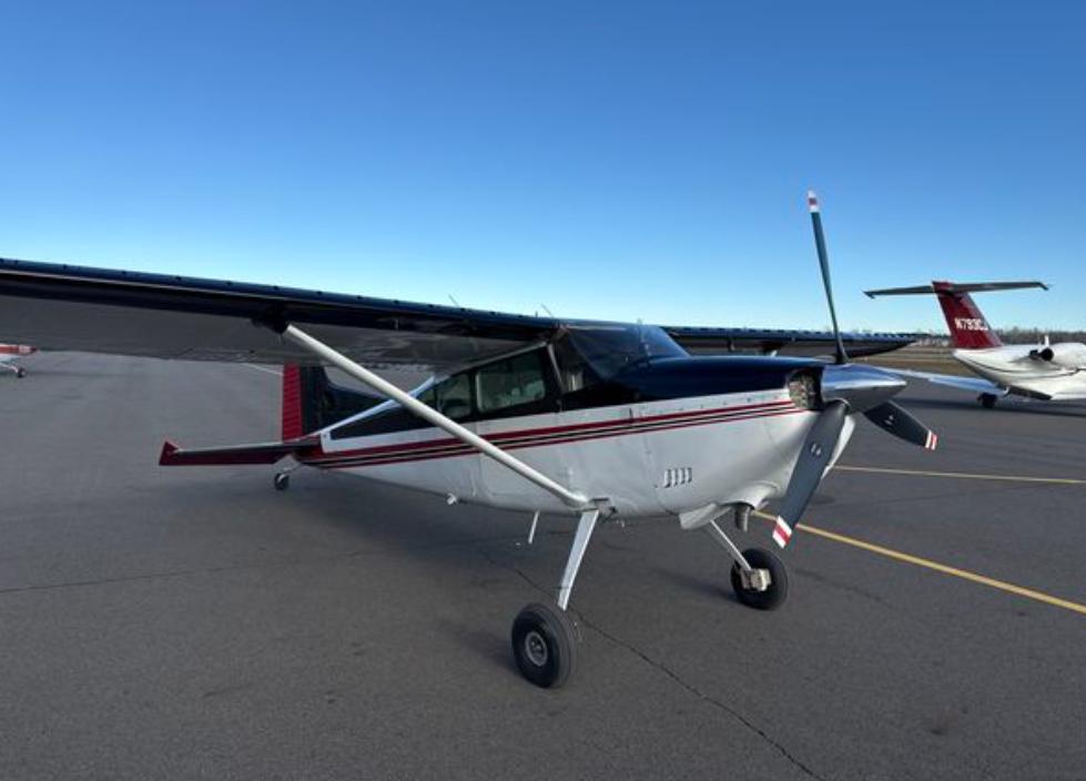 1967 Cessna 180 Skywagon Photo 2