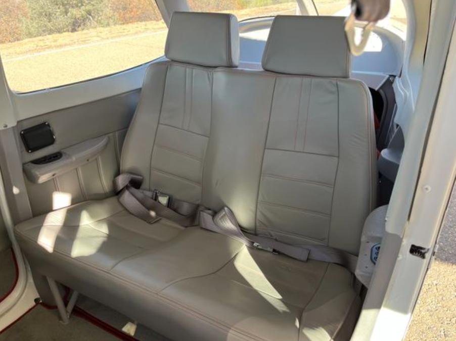 1977 Cessna 172 XP Photo 4