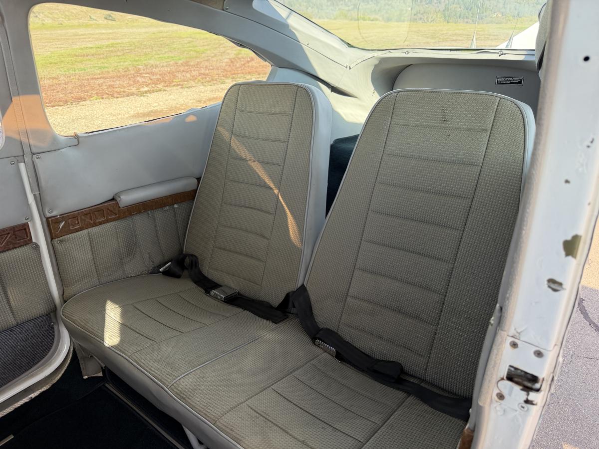 1982 Cessna 182 Skylane RG Photo 4