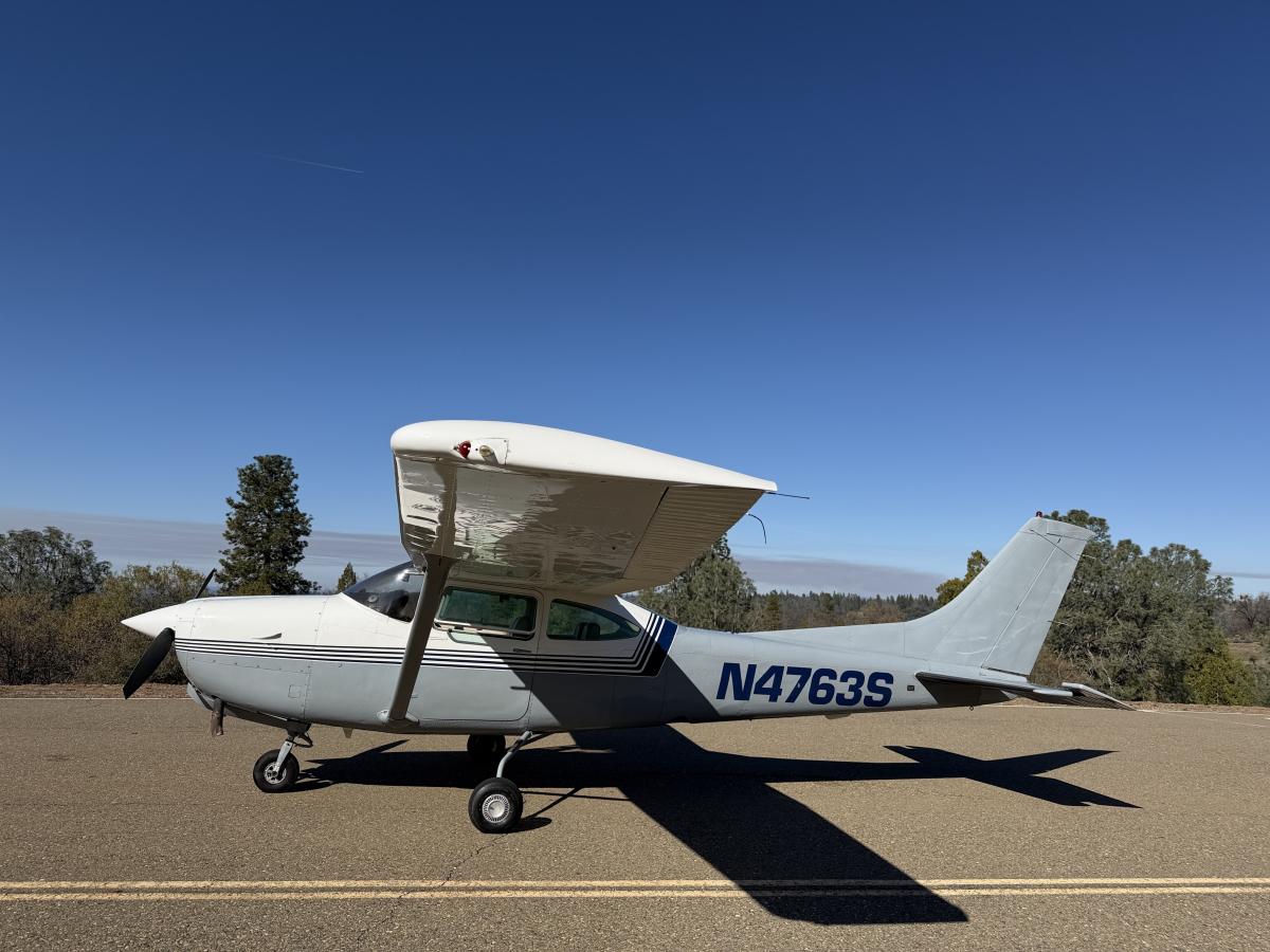 1980 Cessna TR 182 Skylane Photo 2
