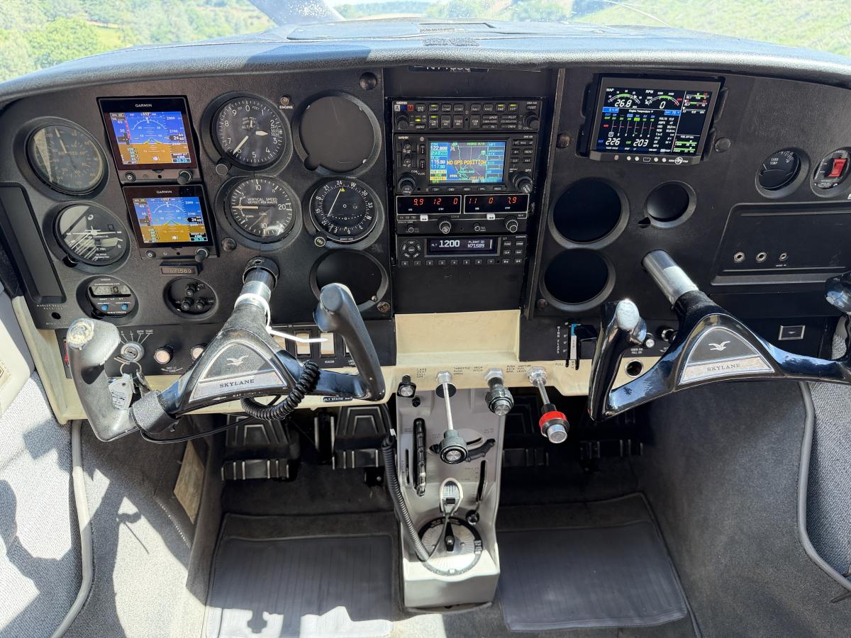 1969 Cessna 182M Skylane Photo 6