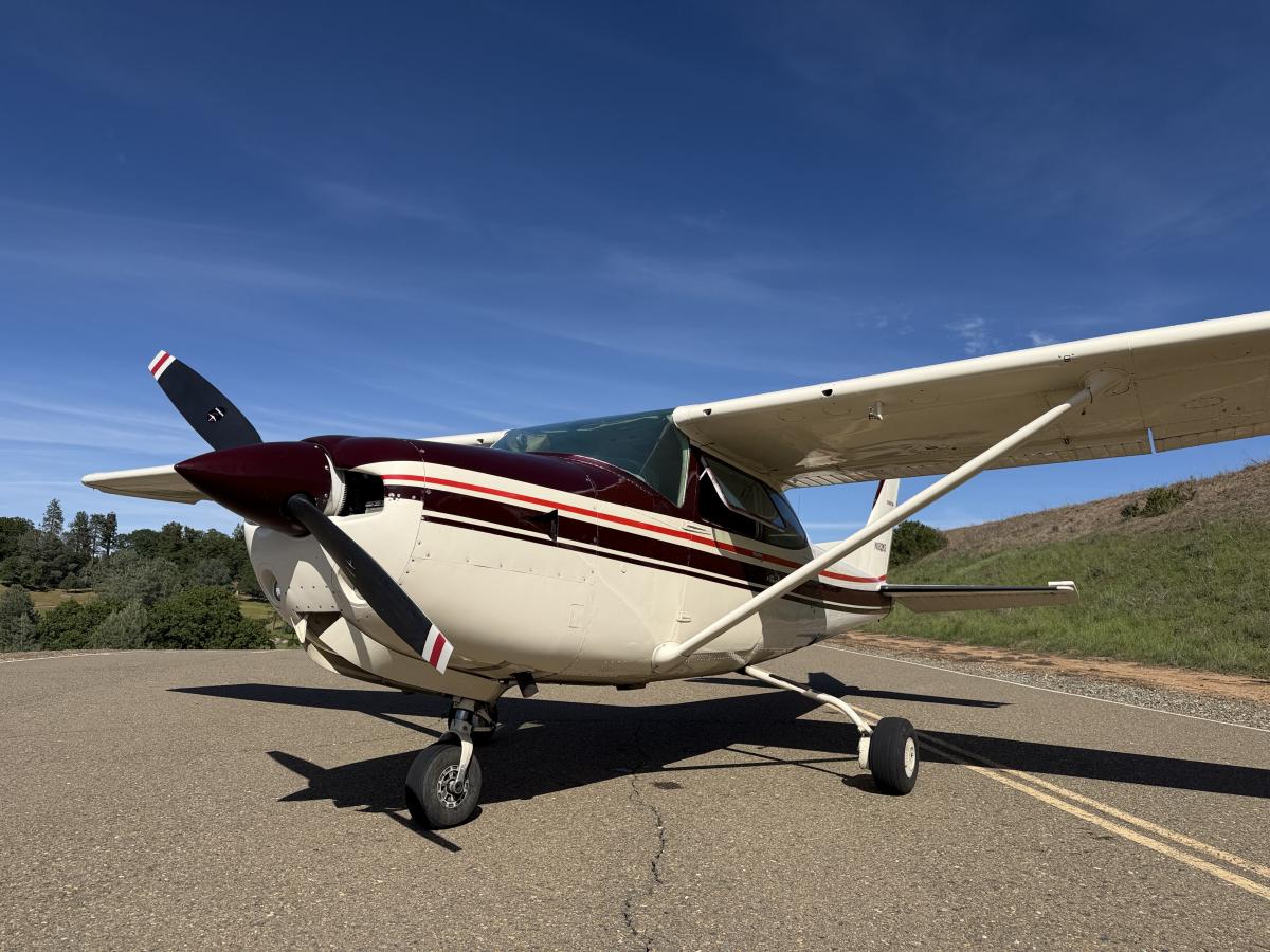 1978 Cessna 182 RG Photo 2