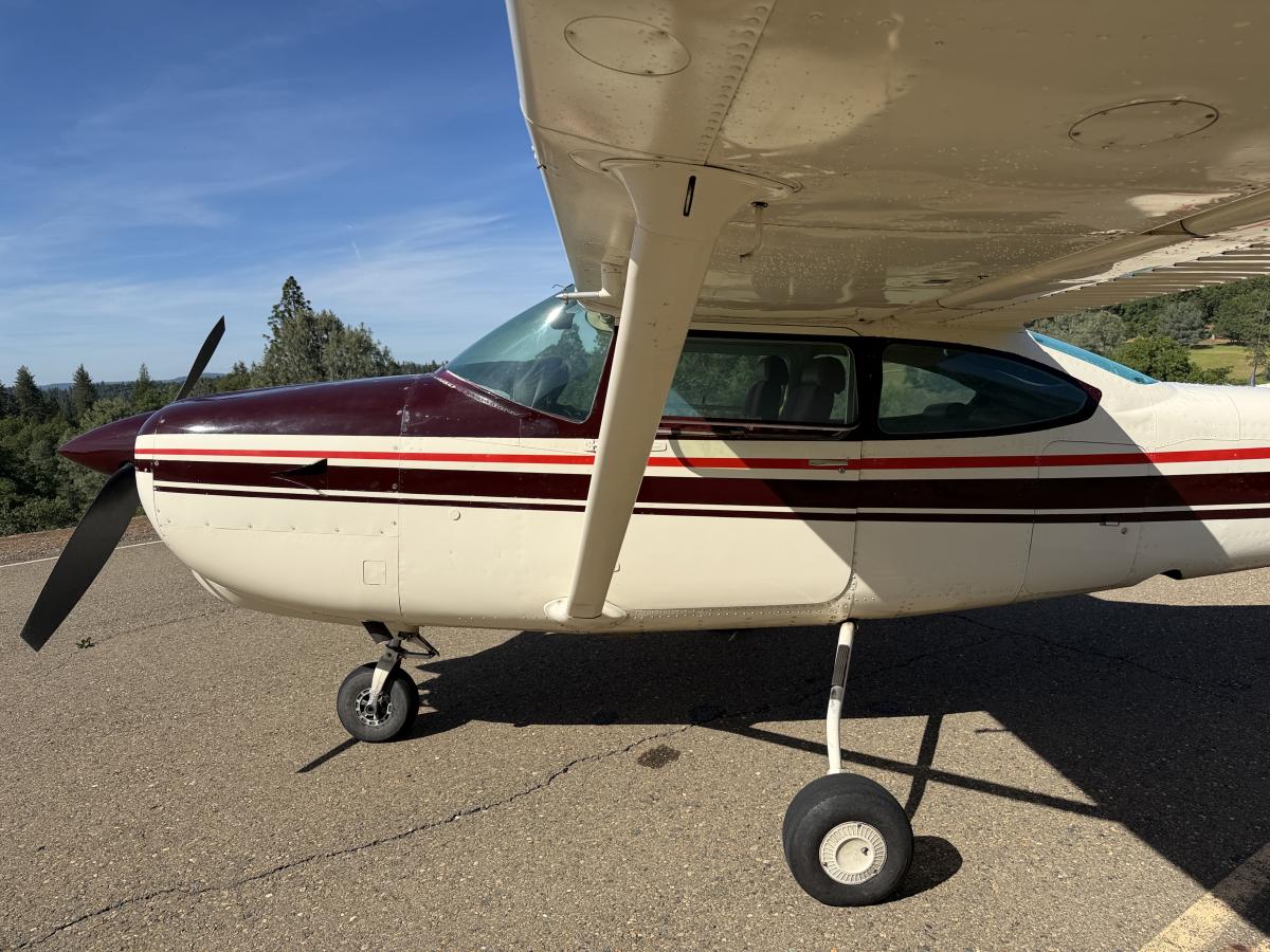 1978 Cessna 182 RG Photo 3