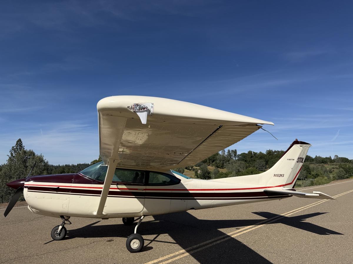 1978 Cessna 182 RG Photo 4