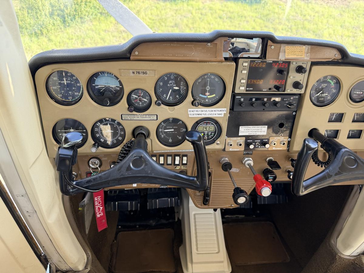 1973 Cessna 150 Photo 5