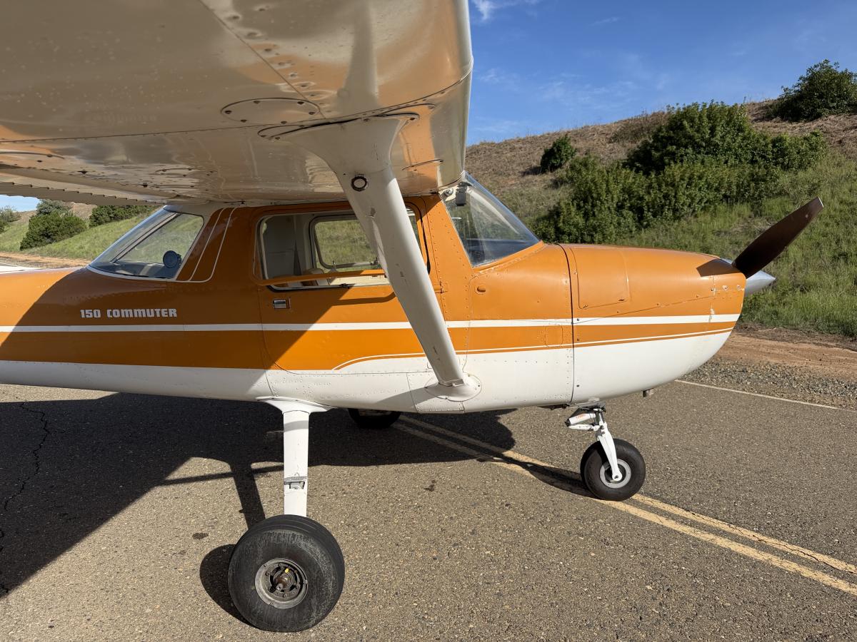 1973 Cessna 150 Photo 2