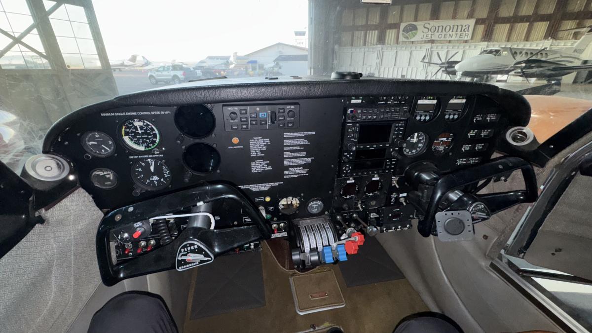 1964 Piper PA-30 Twin Comanche Photo 6