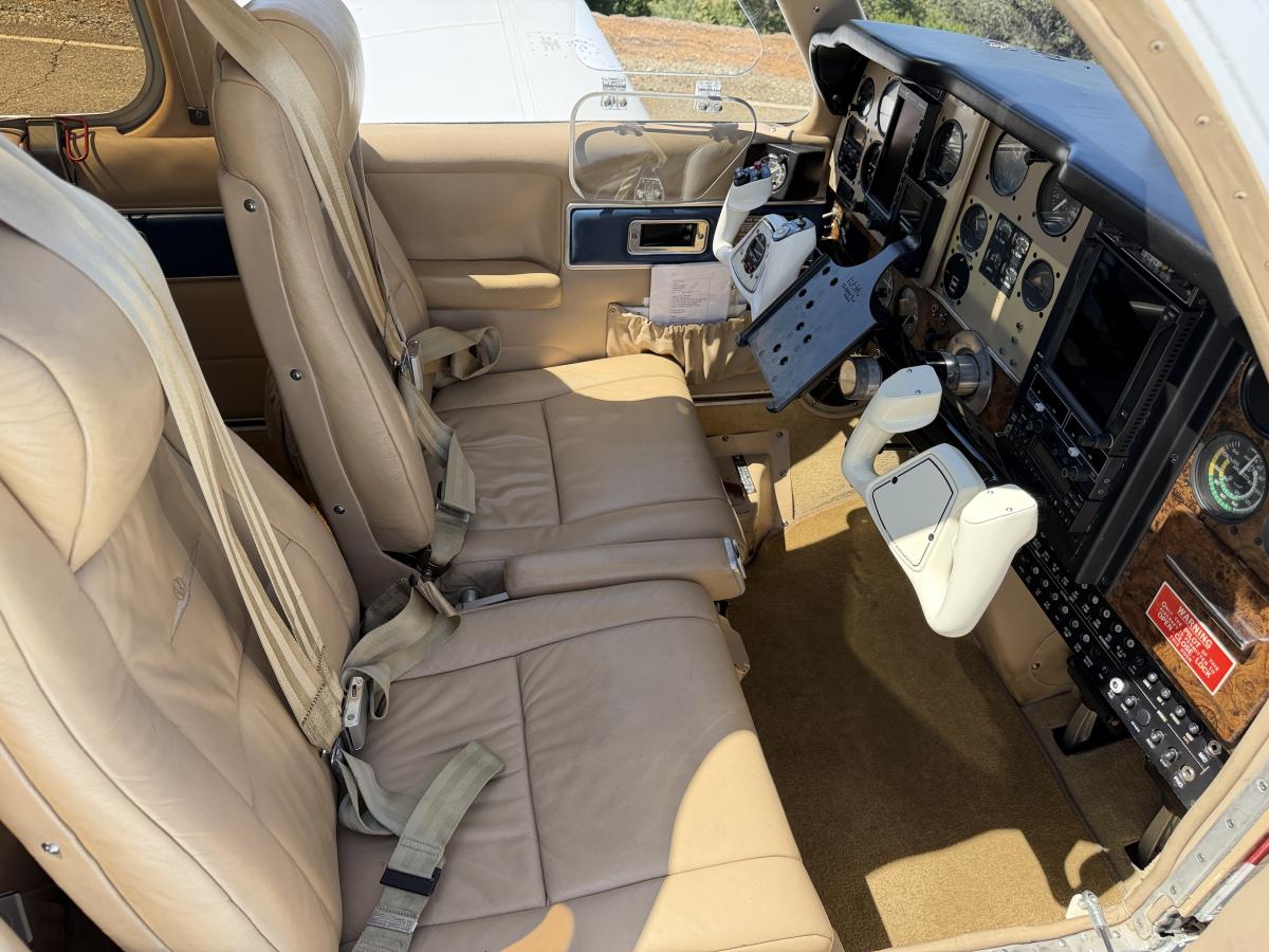 1973 Beech F33A Bonanza Photo 7