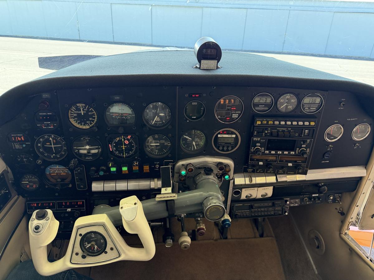 1960 Beechcraft M35 Bonanza Photo 6