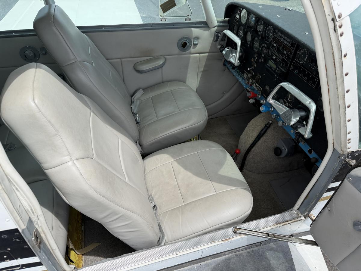 1959 Piper Comanche PA-24-250 Photo 7