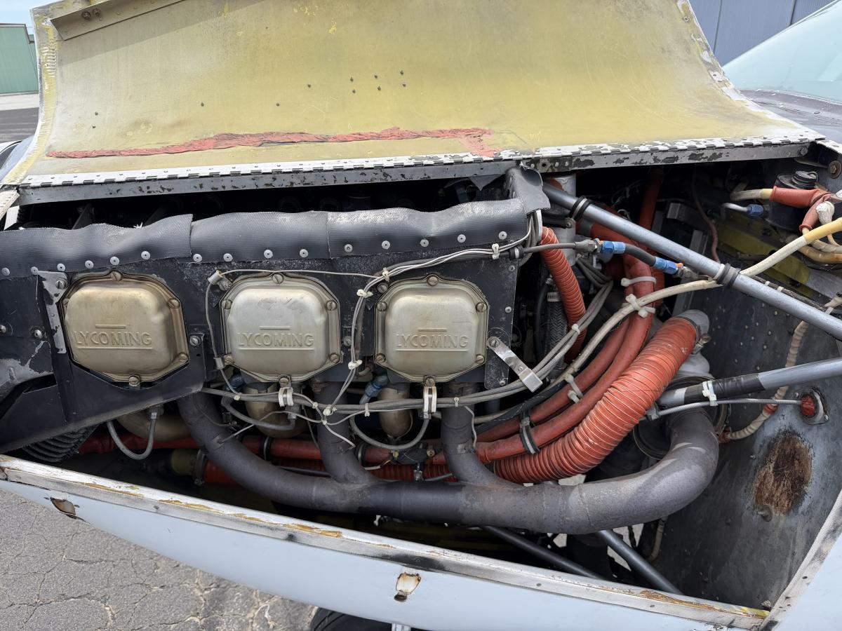 1959 Piper Comanche PA-24-250 Photo 3