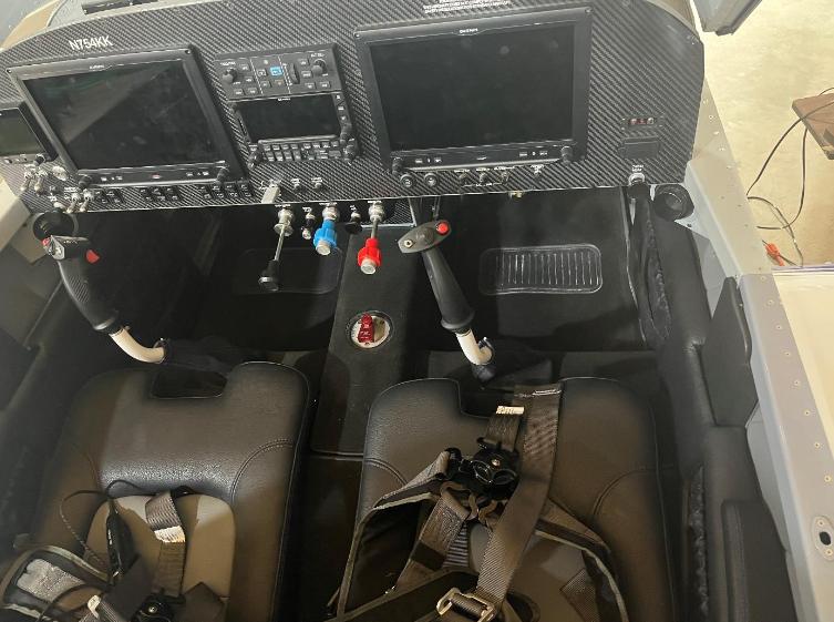 2014 Vans RV14A Photo 4