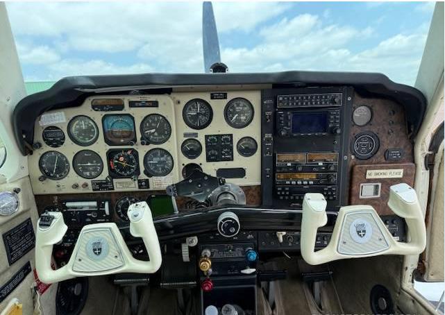 1981 BEECHCRAFT F33A BONANZA  Photo 3