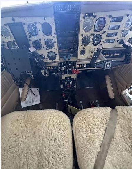 1970 Piper Aztec Photo 6