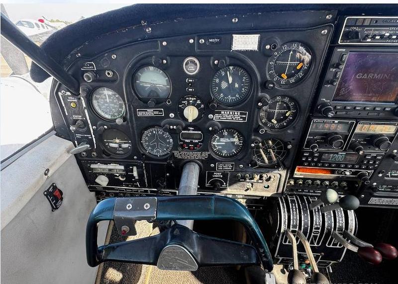 1967 PIPER AZTEC C Photo 6