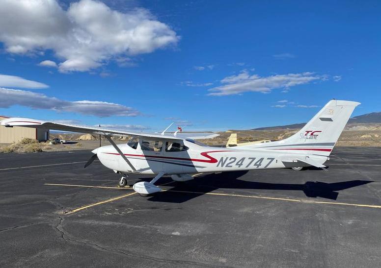 2001 CESSNA T182T Photo 3