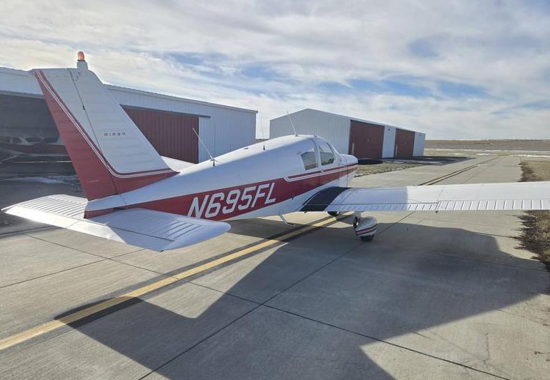 1971 PA-28 PIPER CHEROKEE 140 Photo 4
