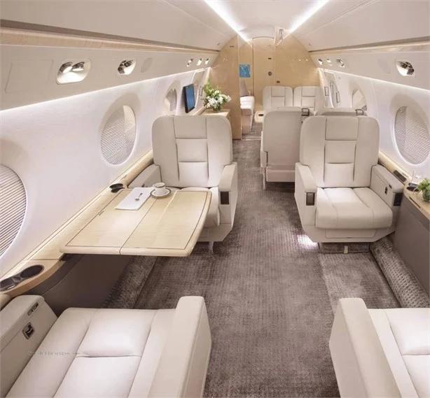 GULFSTREAM G550 Photo 3
