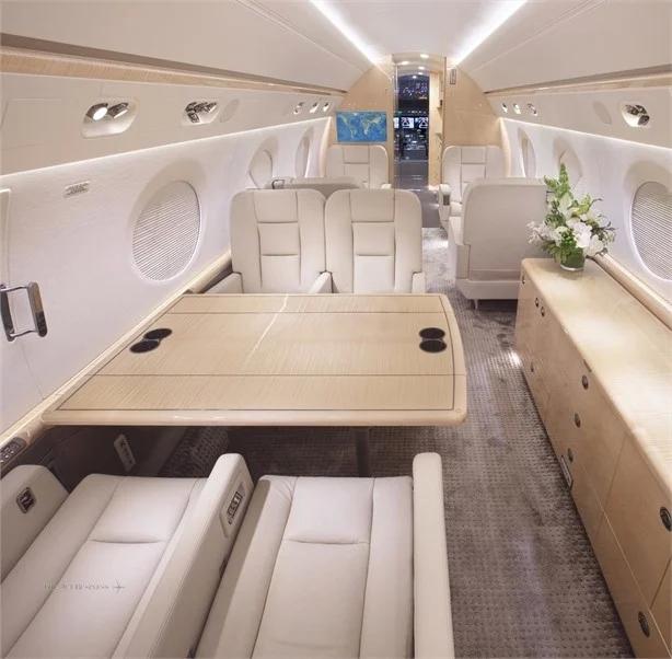 GULFSTREAM G550 Photo 4