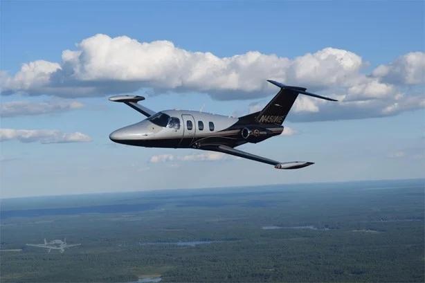 2015 ECLIPSE 550 Photo 6