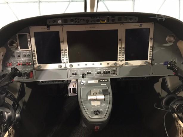 2015 ECLIPSE 550 Photo 2