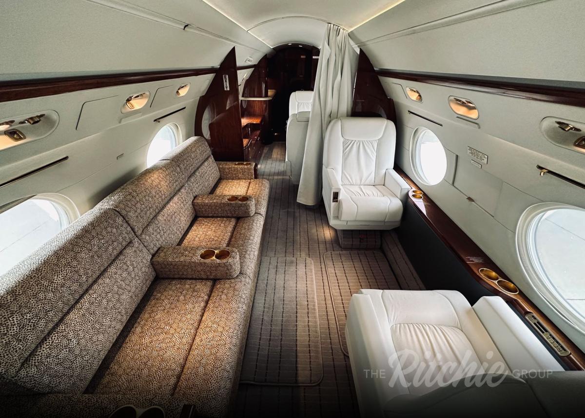2000 Gulfstream GIVSP Photo 2