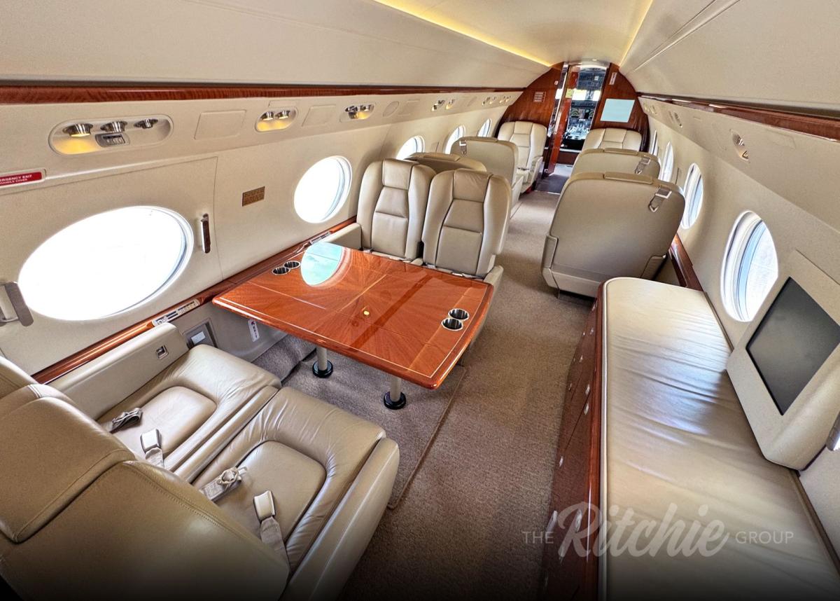 2007 Gulfstream G550 Photo 2