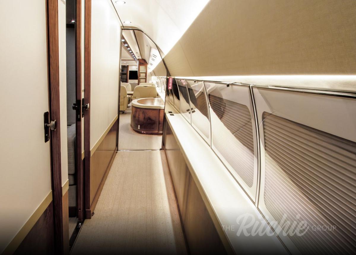 1998 Boeing BBJ Photo 7